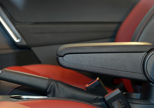 Ausbesserung von Kunststoffoberflächen