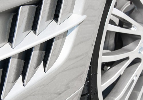 Lackaufbereitung und Hochglanzpolitur